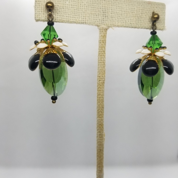 Earrings - Picture 2 of 5